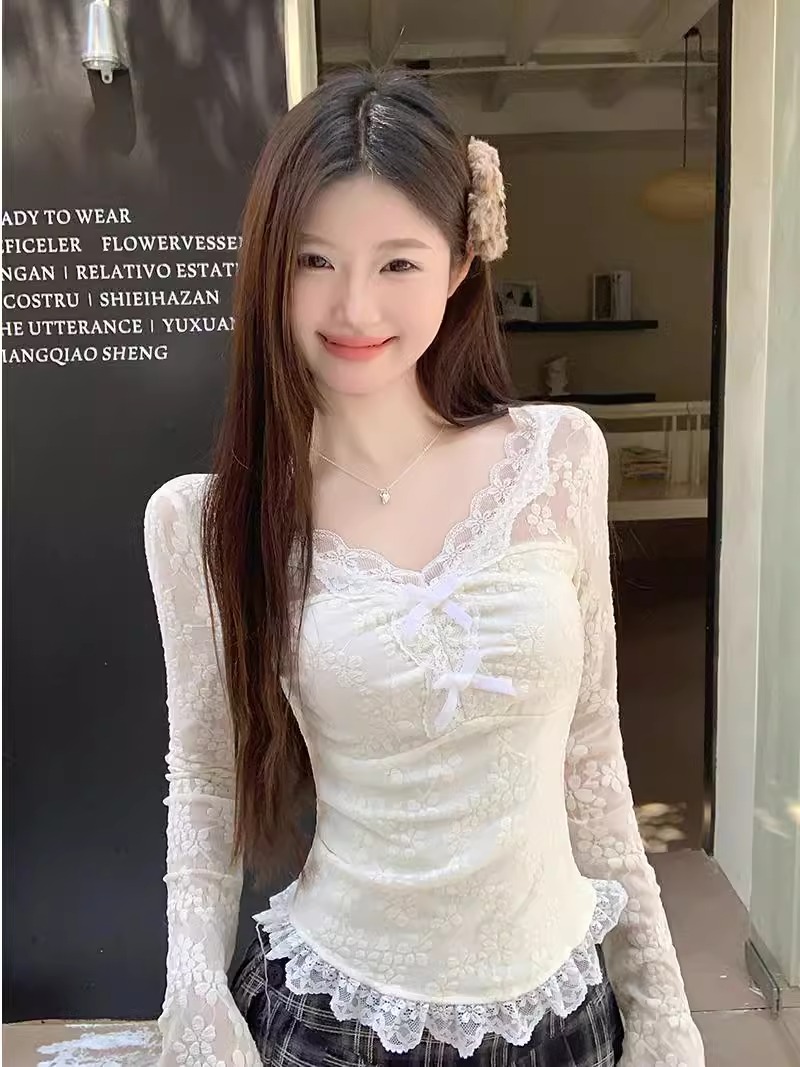 Pure Desire レーストリム V ネック Tシャツ  - Resin Vat のレビューと価格